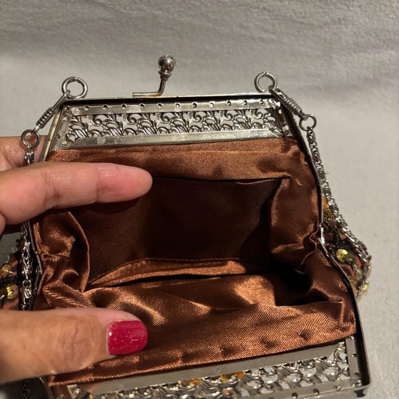 Brown Beaded Clutch Evening Sequin Purse with silver tone art decor frame handle - Picture 4 of 7